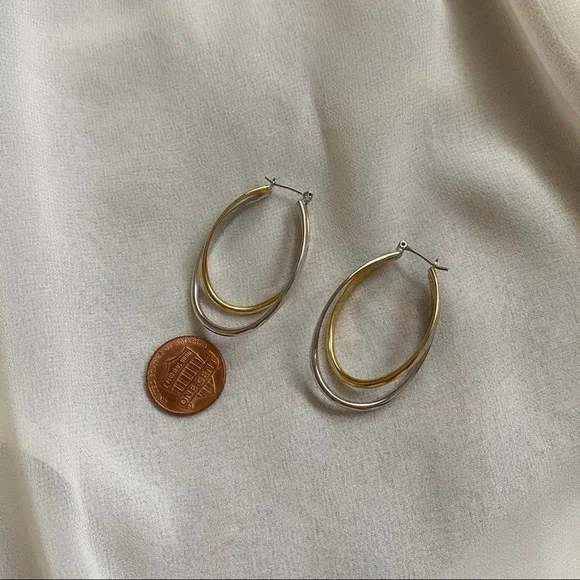 VTG Silver Gold Twist Oval Double Hoop Earrings - Picture 5 of 5